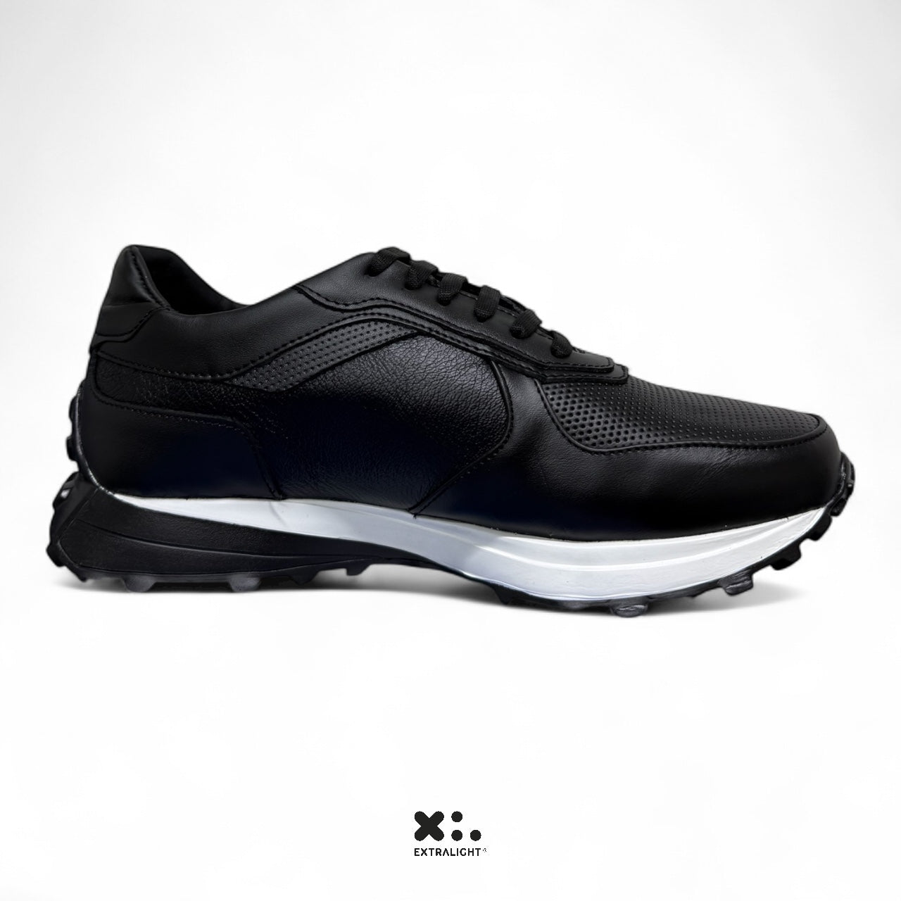 sneaker de piel negro venado 20k 15 extralight