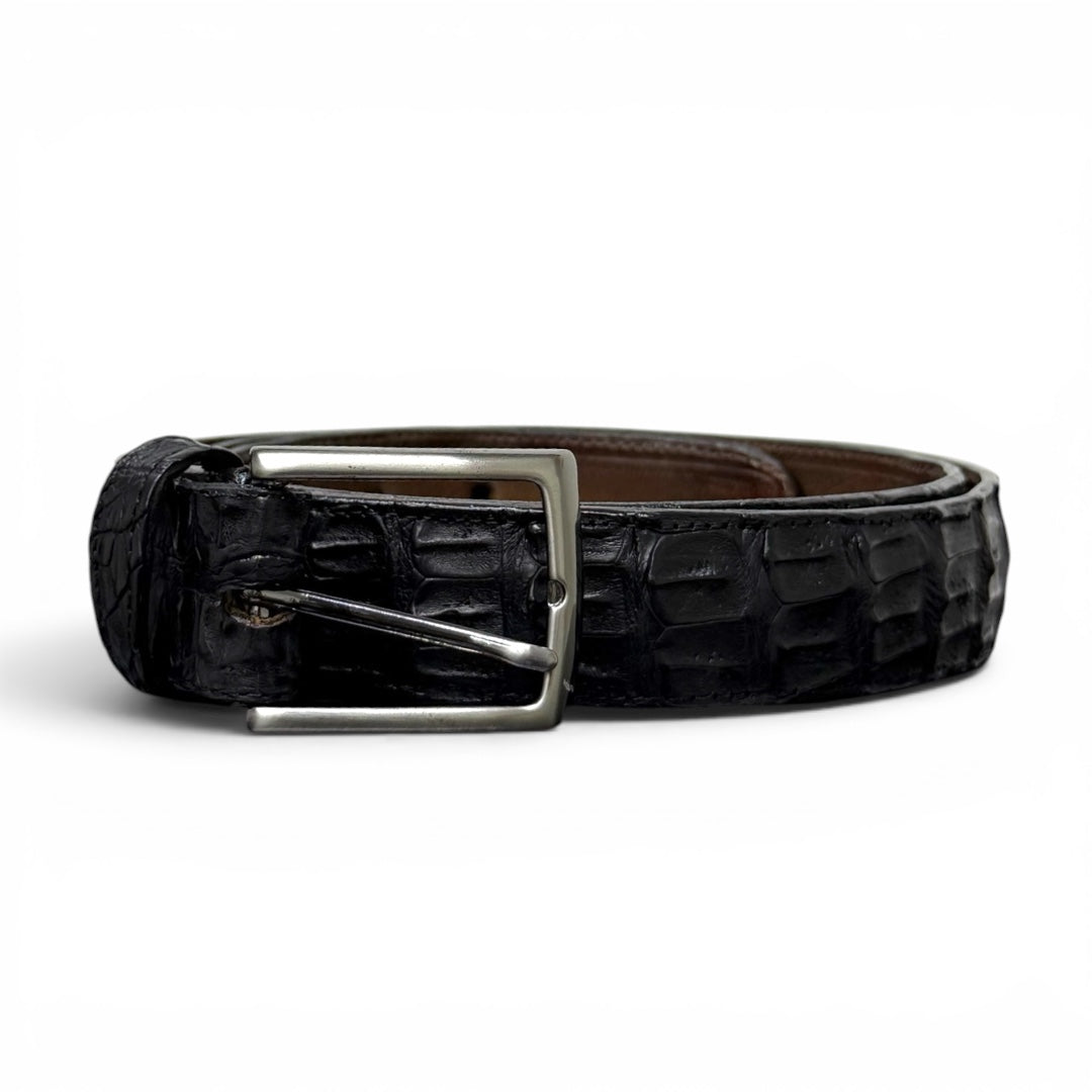 Cinturón de piel full back cocodrilo cayman negro fondo coñac