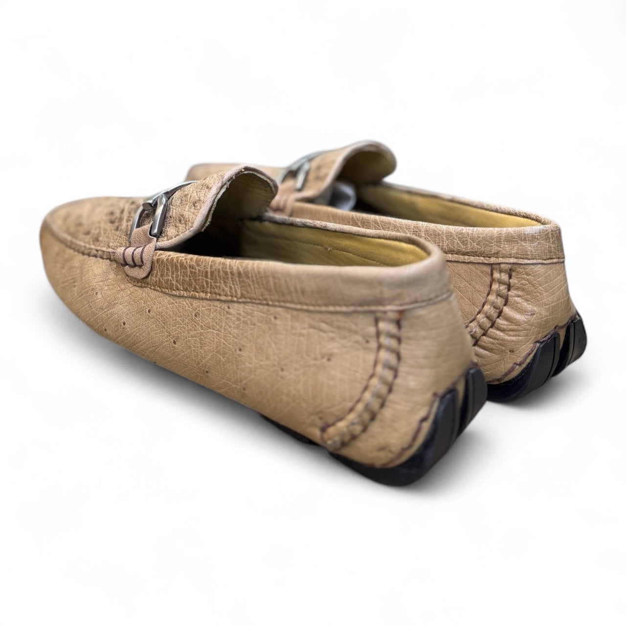 mocasines carbone de piel ostrich / avestruz color latte cafe