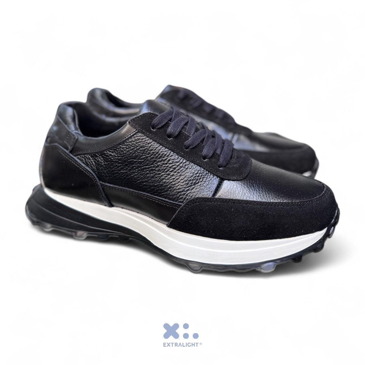 sneaker de piel venado / gamuza negro 20k extralght