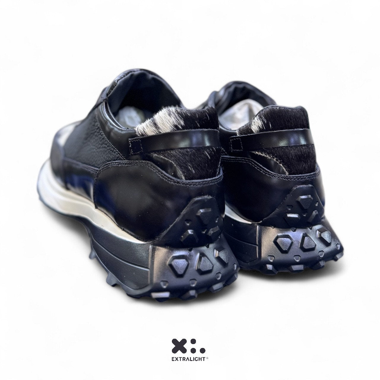 sneaker de piel venado / piel pelo negro vaca legitimo 20k extralight