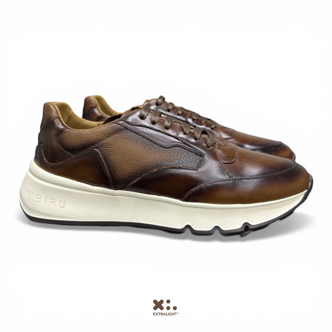 sneaker fendo - piel wiskey vacuno /venado Extralight®