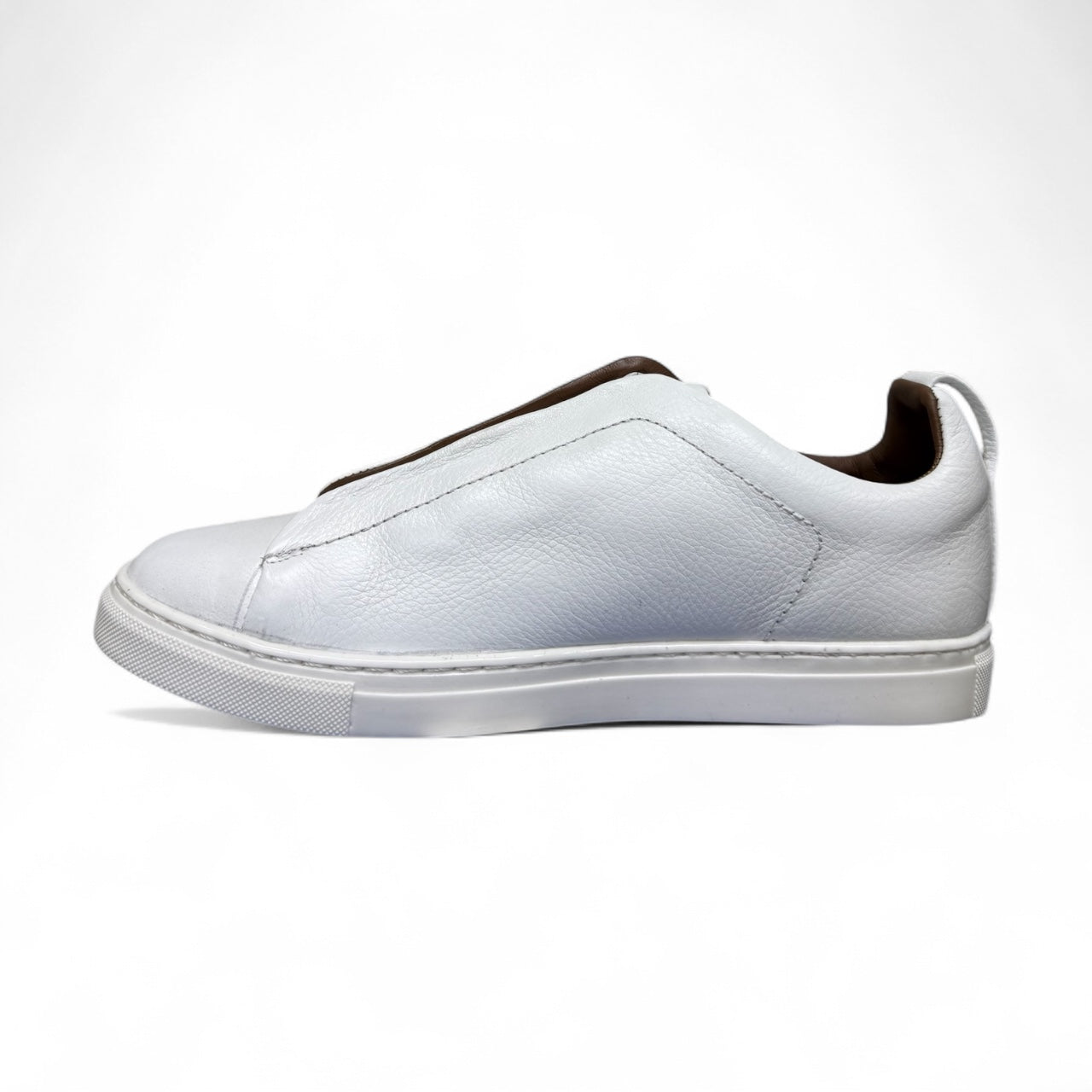 MAISON ON WHITE - piel flother