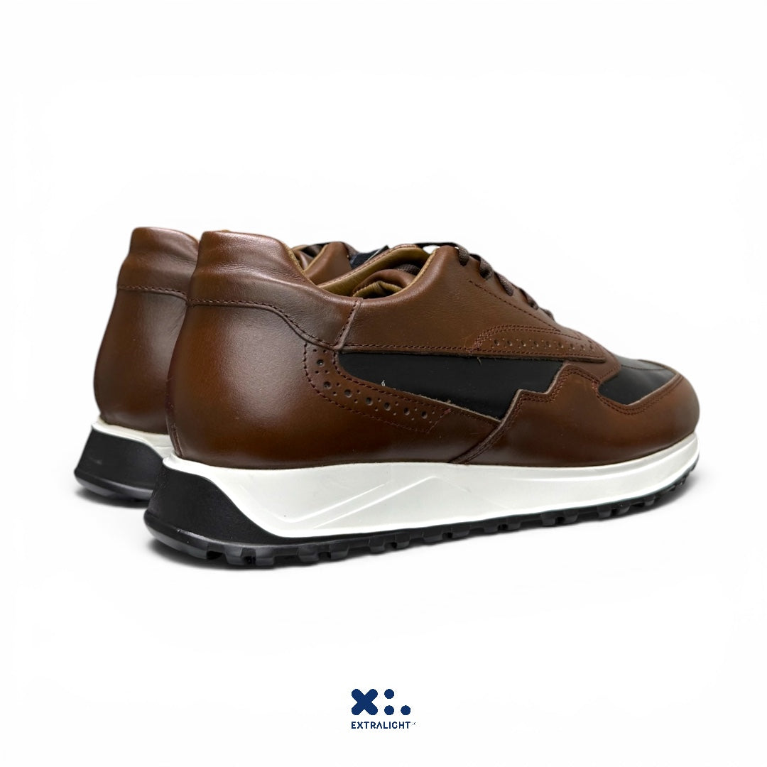 sneaker bostoni - whiskey / black extralight