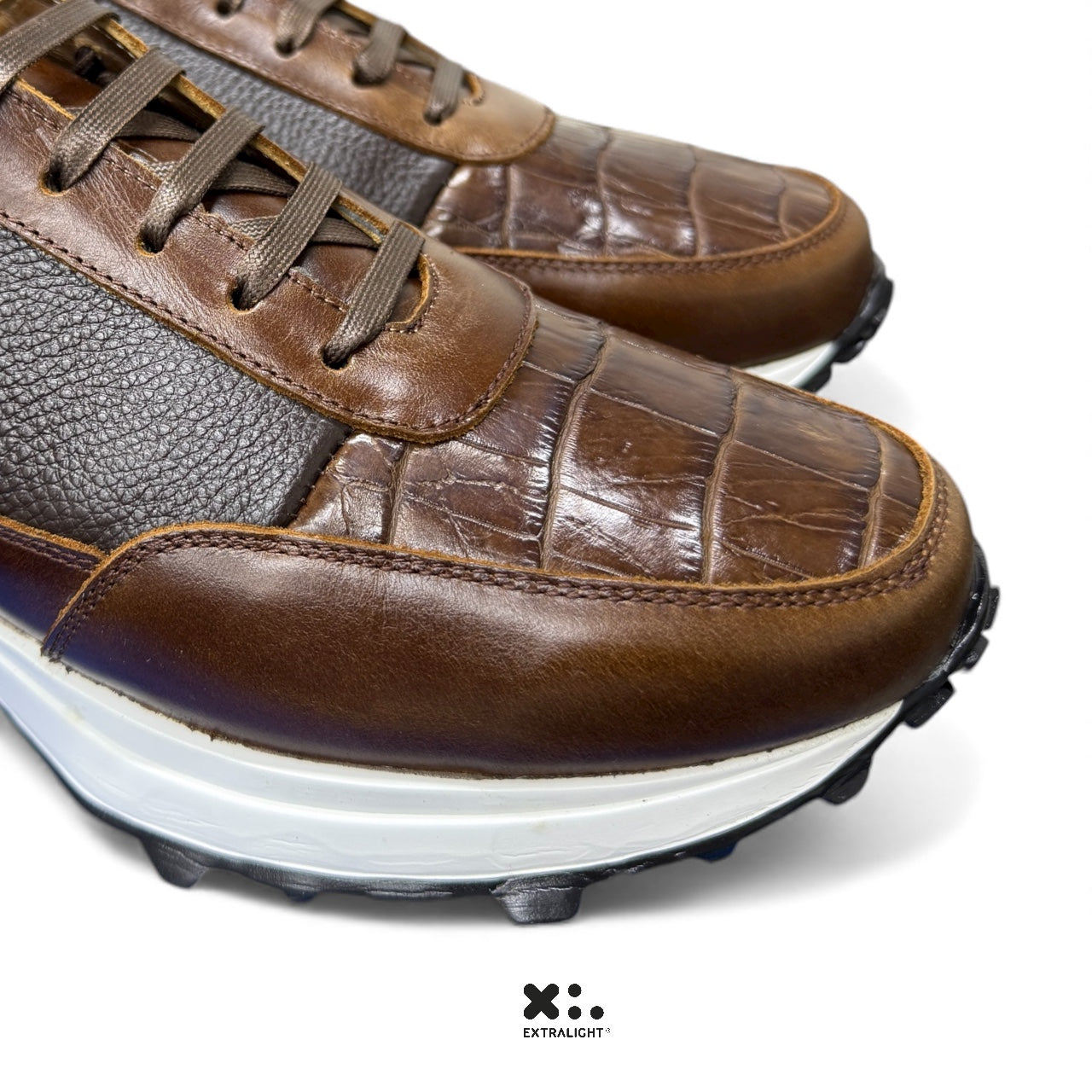 sneaker de piel alligator legit cognac 20k extralight