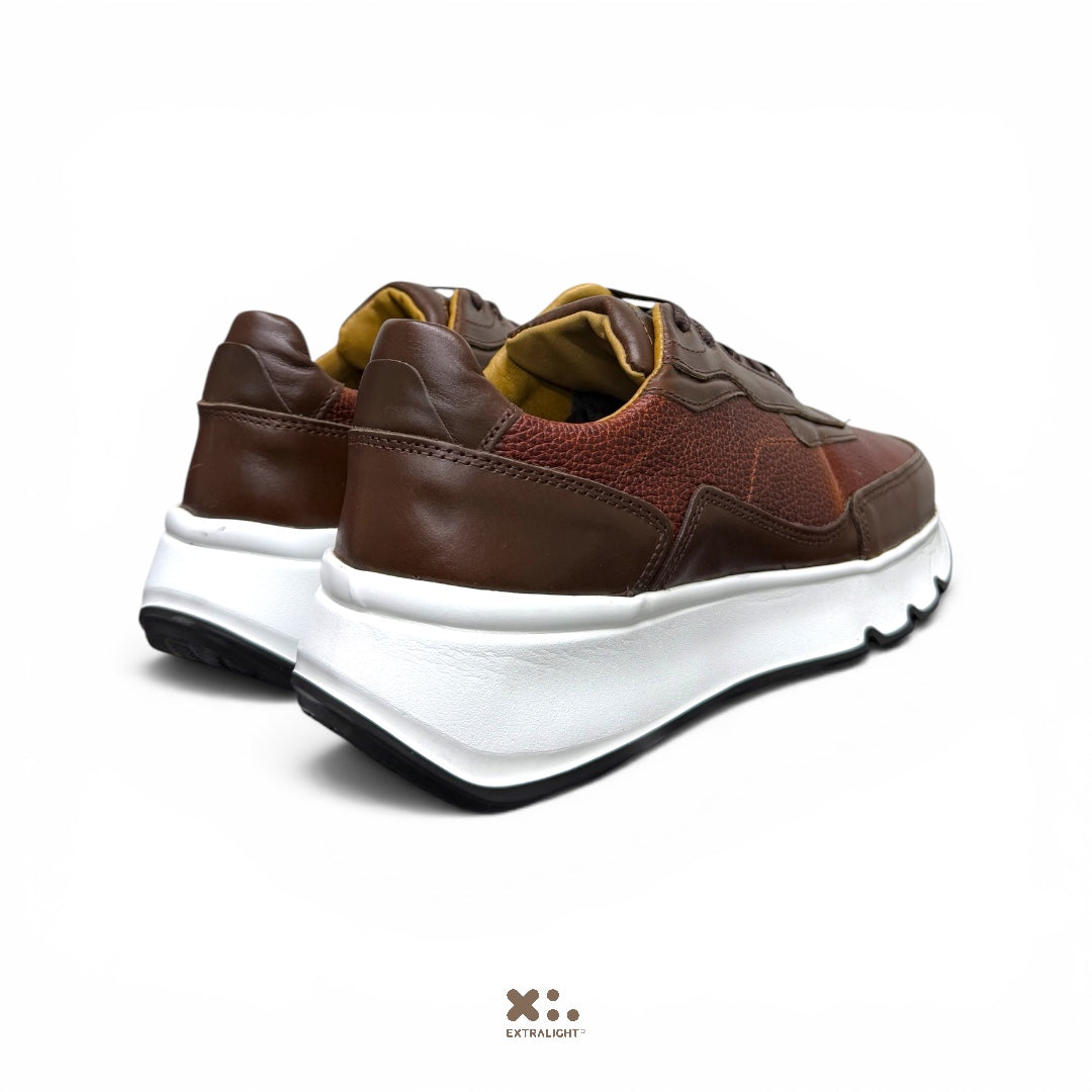 sneaker bronx- piel wiskey venado  Extralight®