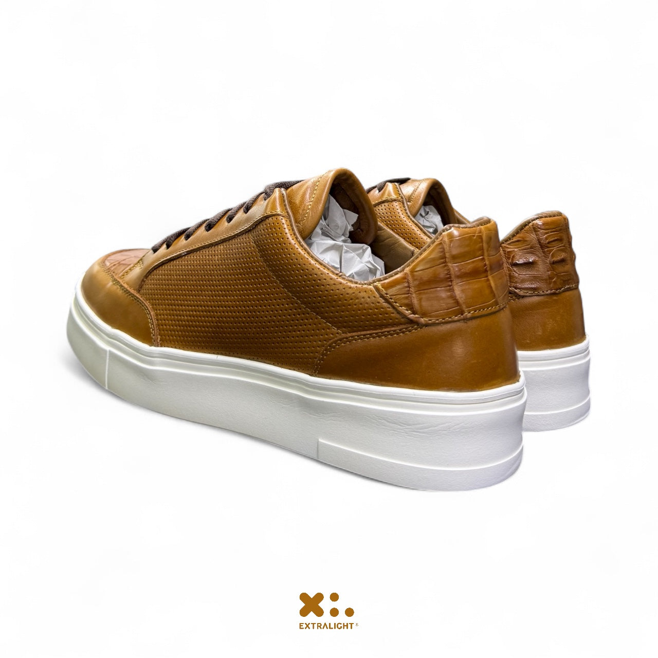 sneaker de piel cayman miel perforado 16k vermil extralight