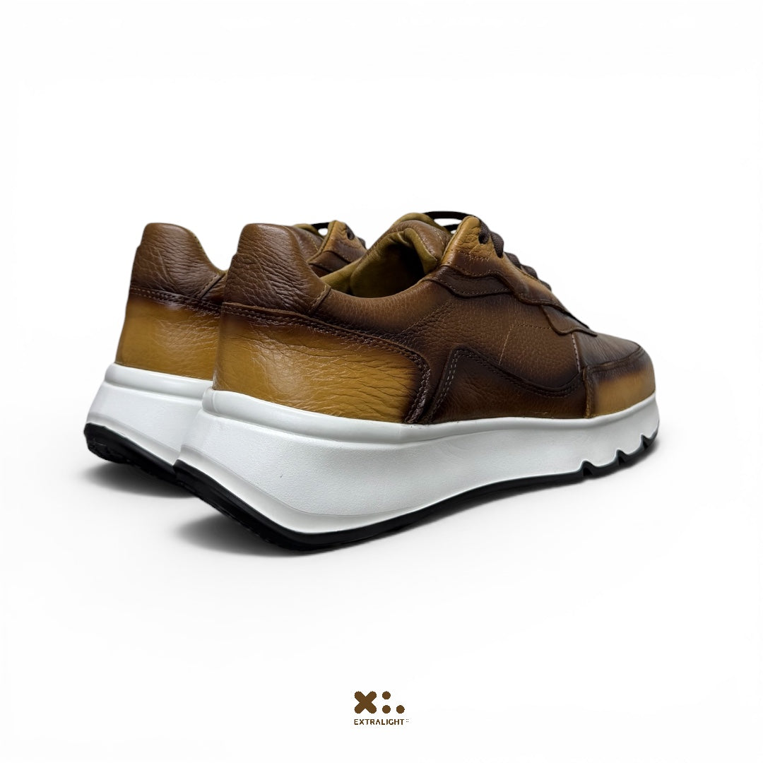 sneaker Flandes  - piel venado paleta café miel Extralight®