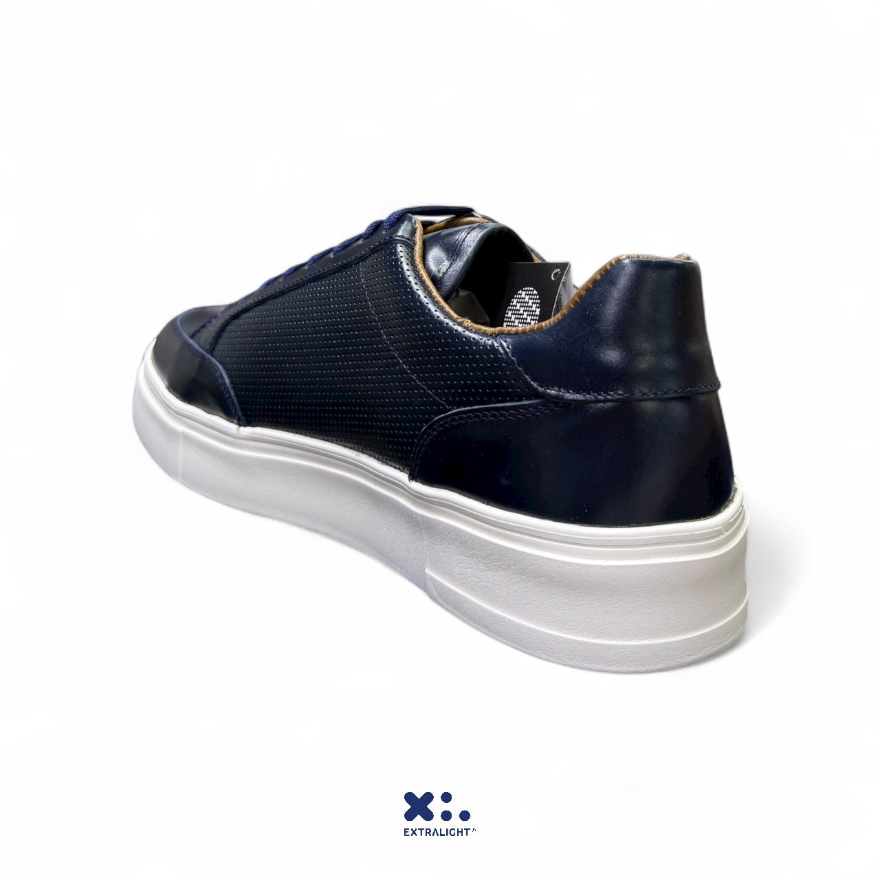 sneaker de piel pull up blue demon 16k vermil extralight