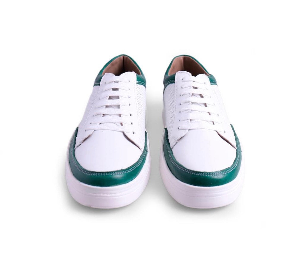 tenis de piel blanco / piel verde lacoste  mod 9002