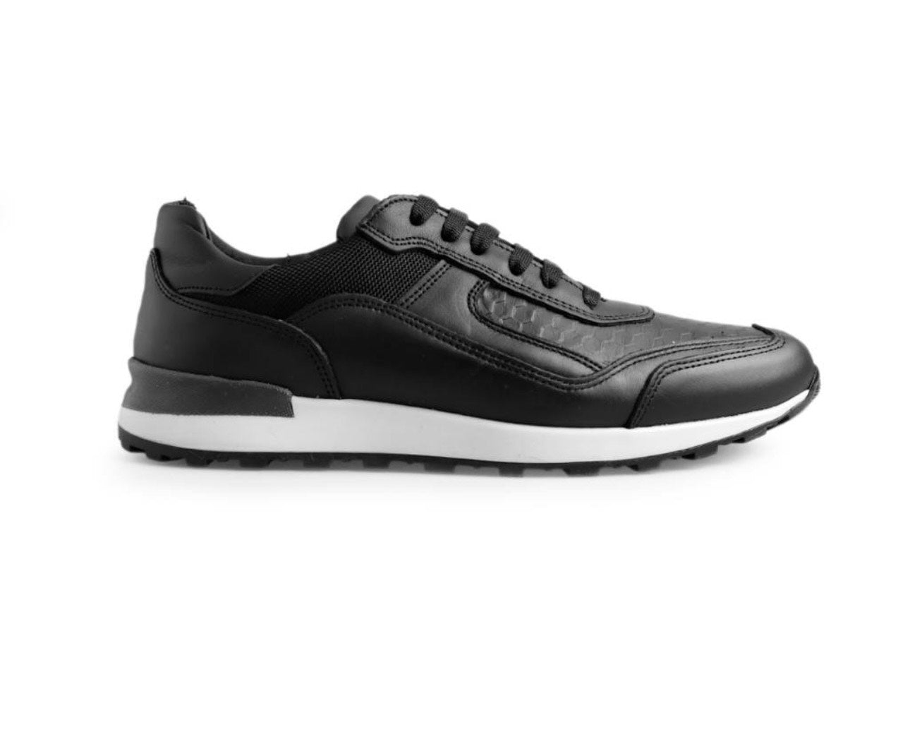 tenis de piel negro napa / grabado de panal mod 6005