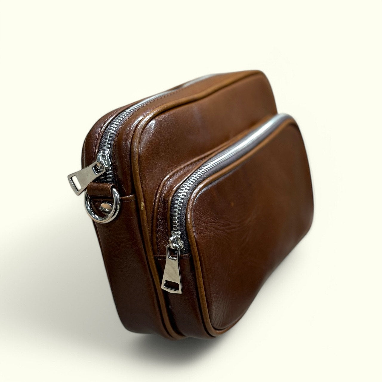 bandolera de piel cuero coñac mod monaco practica y elegante