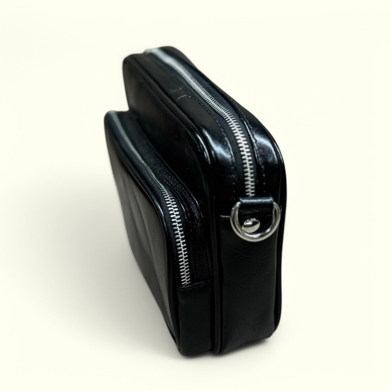 bandolera de piel cuero negro black mod monaco practica y elegante